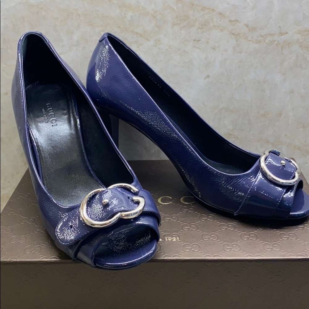 Gucci Sachalin Pumps Deep Blue Patent Silver Logo